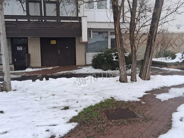 Eladó garázs Békéscsaba 17 nm