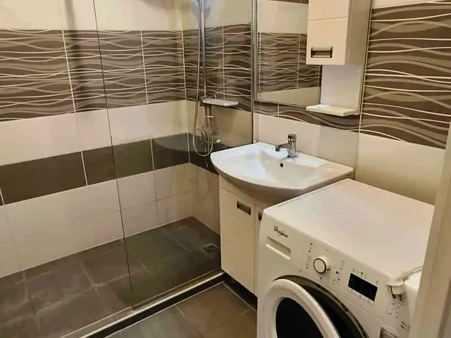 Kiadó lakás Debrecen, Akadémiakert, Böszörményi út 56 nm