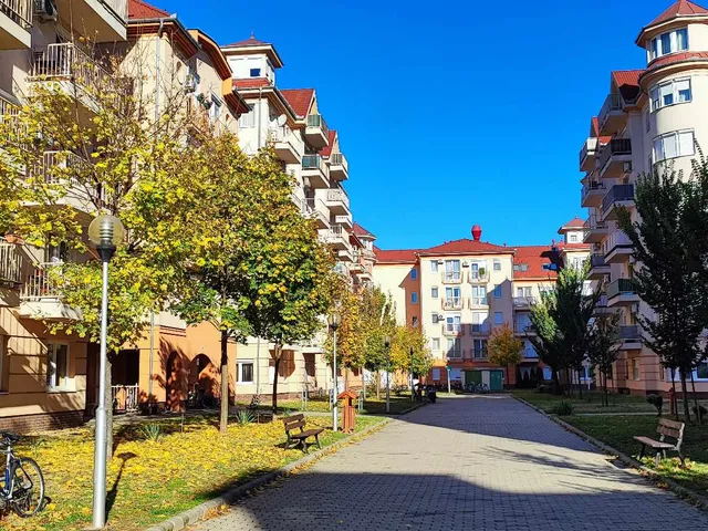 Kiadó lakás Debrecen, Akadémiakert 43 nm