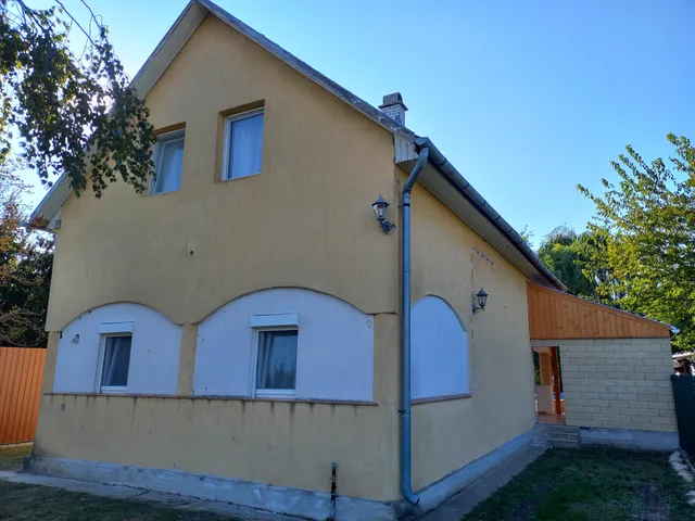 Eladó üdülő és hétvégi ház Gyomaendrőd, Gyoma, Danzug 120 nm
