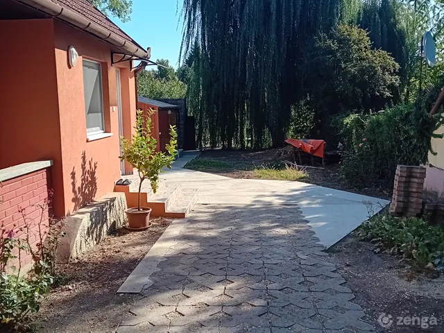 Eladó nyaraló Gyomaendrőd, Gyoma, Hantoskerti 50 nm