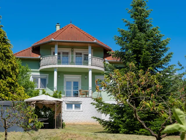 Eladó ház Keszthely, Kertváros 247 nm