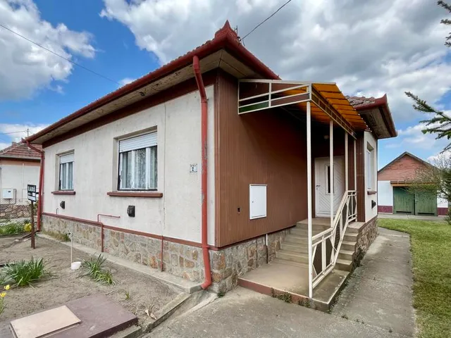 Eladó ház Nagykáta 76 nm