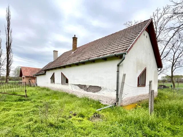 Eladó mezőgazdasági ingatlan Nagykáta 85 nm