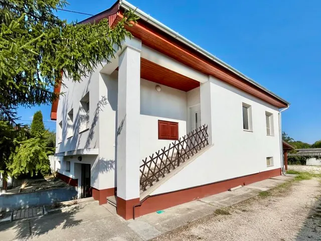 Eladó ház Tápióbicske 190 nm