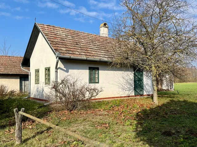 Eladó mezőgazdasági ingatlan Tápiószentmárton 22 nm