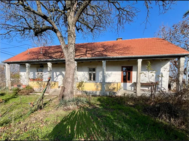 Eladó ház Tápiószentmárton 65 nm