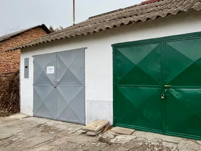 Eladó garázs Nagykáta 18 nm