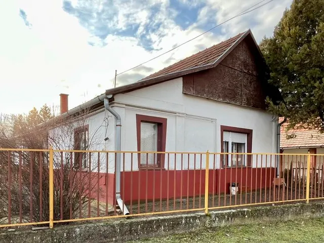 Eladó ház Farmos 90 nm