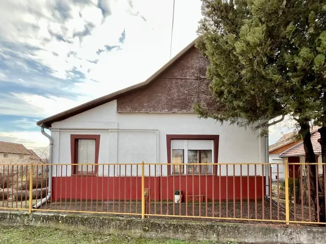 Eladó ház Farmos 90 nm
