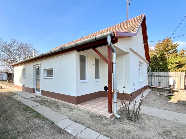 Eladó ház Tápióbicske 60 nm