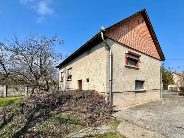 Eladó ház Szentmártonkáta 110 nm