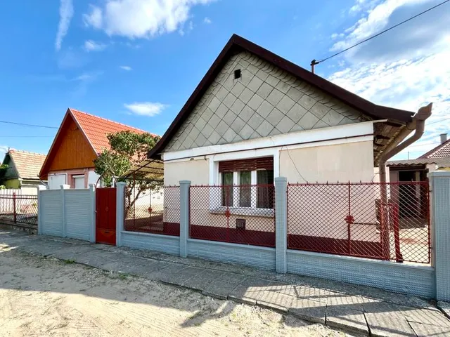 Eladó ház Nagykáta 43 nm