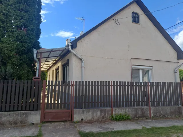 Eladó ház Debrecen, Józsa 75 nm