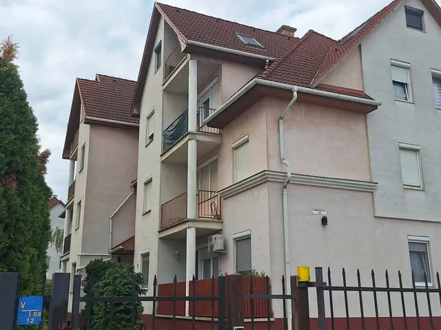 Eladó lakás Debrecen, Téglagyár 74 nm