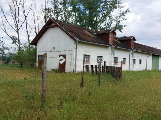 Eladó mezőgazdasági ingatlan Ruzsa, Külterület 1858 nm