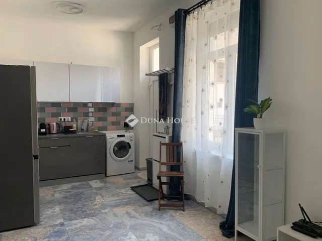 Eladó lakás Budapest VI. kerület 26 nm