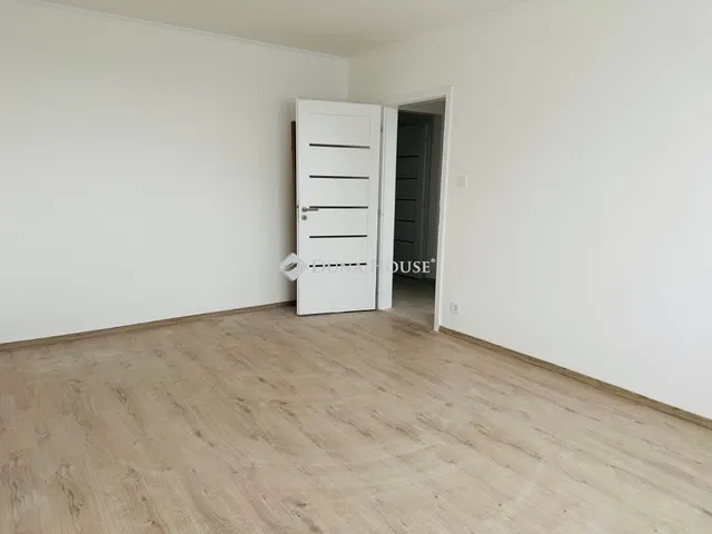 Eladó lakás Budapest XV. kerület, Zsókavár utca 47 nm