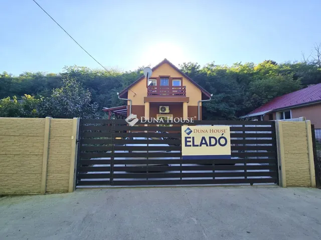 Eladó ház Pécel 101 nm
