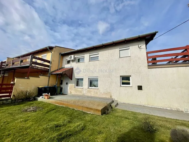 Eladó lakás Budapest XX. kerület, Fiume utca 146 nm