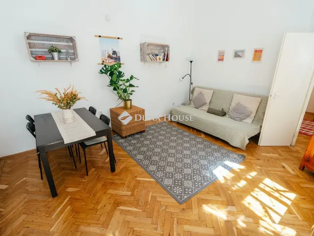 Eladó lakás Budapest VI. kerület 45 nm
