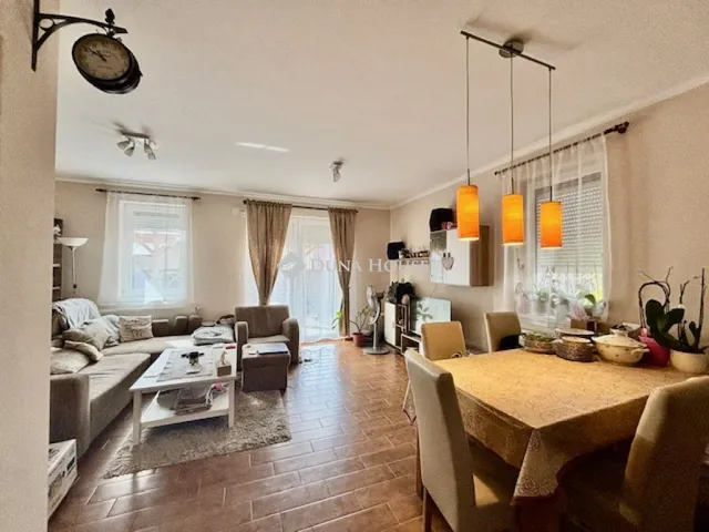 Eladó ház Gyömrő, Fogarasi utca 81 nm