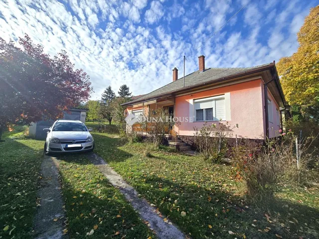 Eladó ház Tab 93 nm