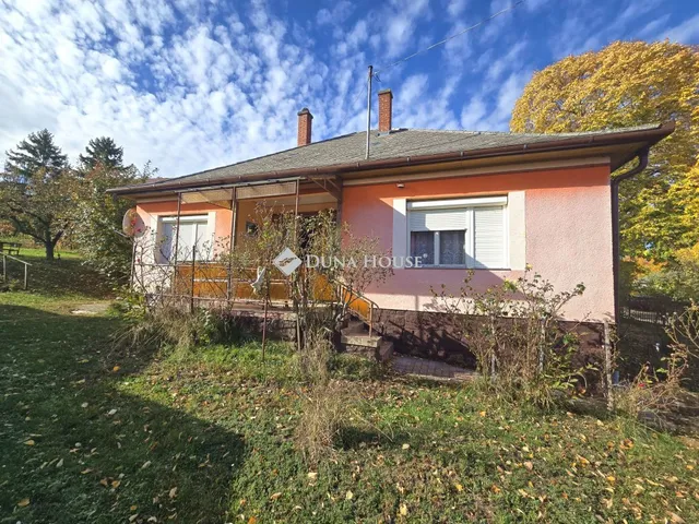 Eladó ház Tab, Rózsadomb utca 93 nm