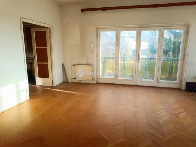 Eladó ház Budapest III. kerület 200 nm