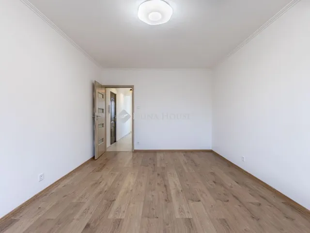 Eladó lakás Budapest XV. kerület, Zsókavár utca 61 nm