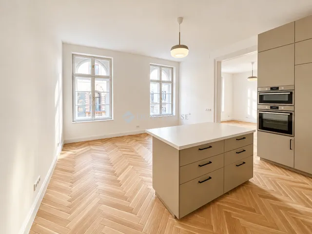 Eladó lakás Budapest VI. kerület, Bajnok utca 100 nm