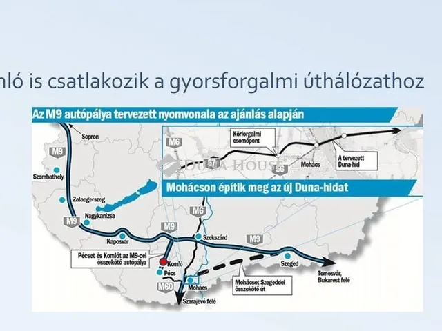 Eladó kereskedelmi és ipari ingatlan Komló, Altáró utca 908 nm