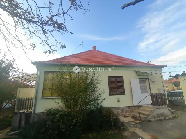 Eladó ház Geresdlak, Hunyadi János utca 70 nm