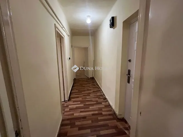 Eladó lakás Komló, Jó szerencsét utca 51 nm