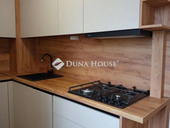 Eladó lakás Pécs, Péchy Blanka tér 47 nm