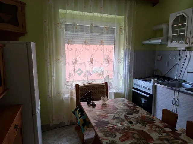 Eladó ház Komló 54 nm