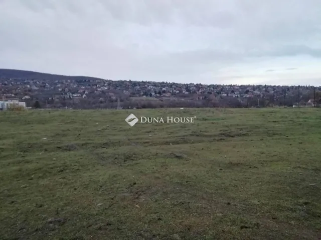 Eladó telek Szentendre 6788 nm