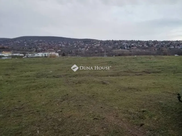 Eladó telek Szentendre 6788 nm