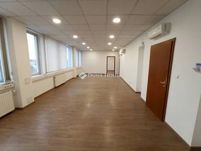 Kiadó kereskedelmi és ipari ingatlan Budapest XIV. kerület, Vezér utca 255 nm