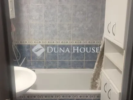 Eladó lakás Dorog, Schmidt Sándor lakótelep 59 nm