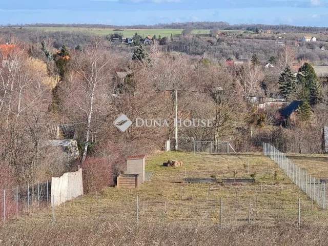 Eladó telek Balatonkenese 3038 nm