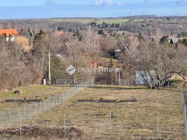 Eladó telek Balatonkenese 1586 nm