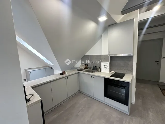 Eladó lakás Dorog, István király utca 32 nm