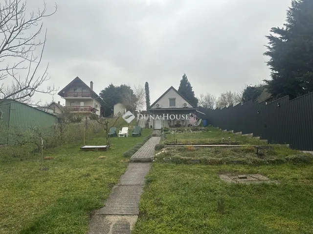 Eladó üdülő és hétvégi ház Dorog, Aranyhomoki dűlő 30 nm