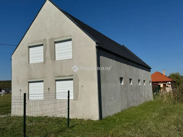 Eladó ház Demjén 213 nm