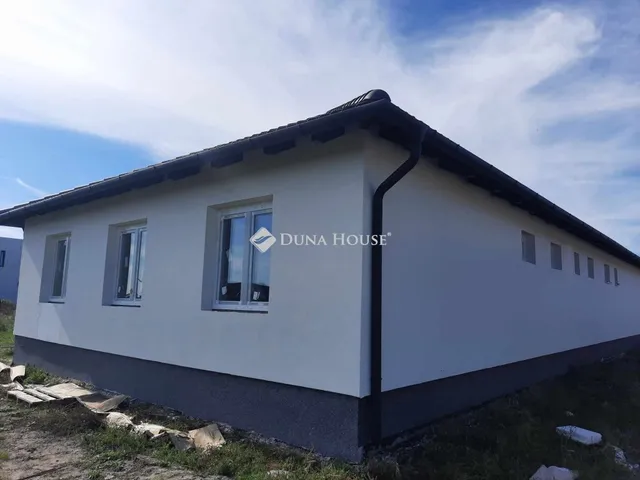 Eladó ház Jászberény 86 nm