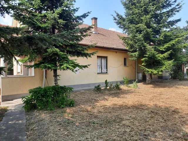 Eladó ház Jászberény 140 nm
