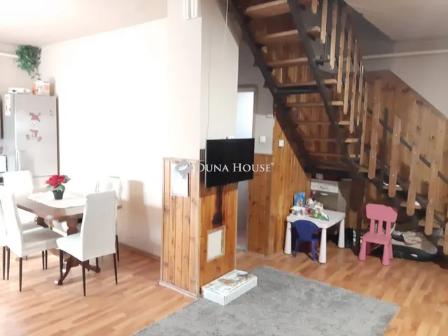Eladó ház Jászapáti 132 nm