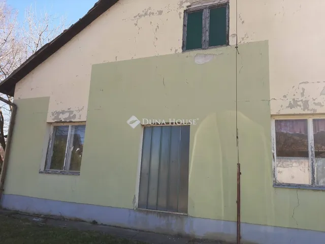 Kiadó kereskedelmi és ipari ingatlan Jászjákóhalma 100 nm