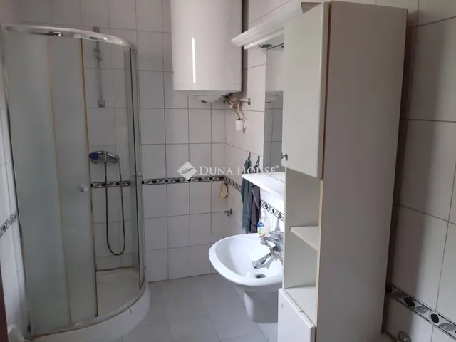 Kiadó kereskedelmi és ipari ingatlan Jászberény 94 nm